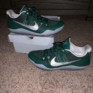 Kobe basketball sneaker